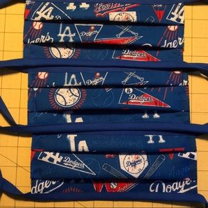 3 LA Dodgers Face Masks